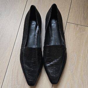 Marc Fisher Mlenaba Flat Pointed Toe Loafer - Size 8 M